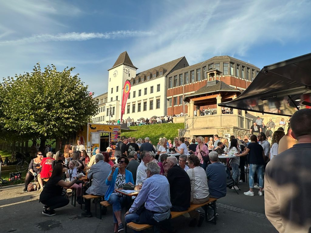 Bilder zum Porzer Weinfest 2026 der KG Porzer Stadtgarde e. V.